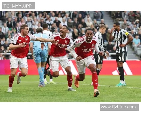 英超球队纷纷加强引援争夺冠军格局或将发生重大变化